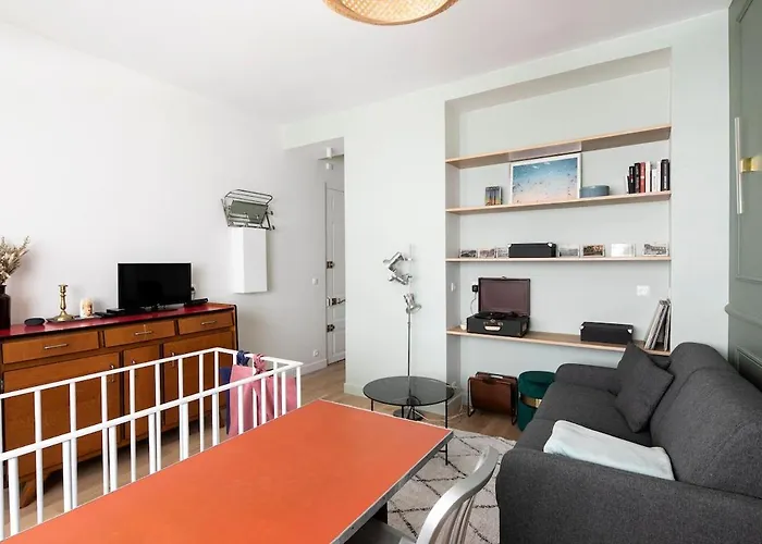 In Montmartre Apartament *